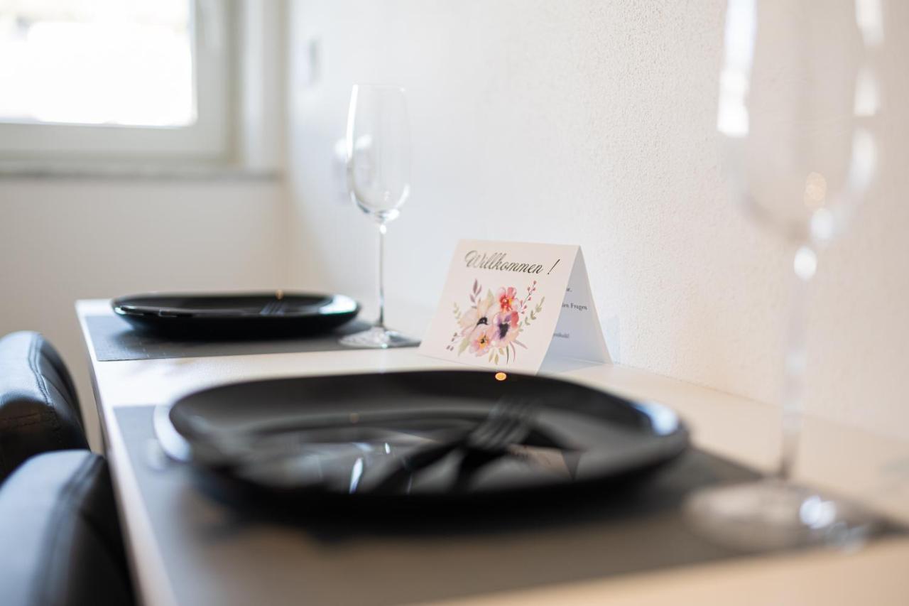Sonnige Ferienwohnung In Neckarsulm Mit Massageliege & Wlan & Parken Екстериор снимка