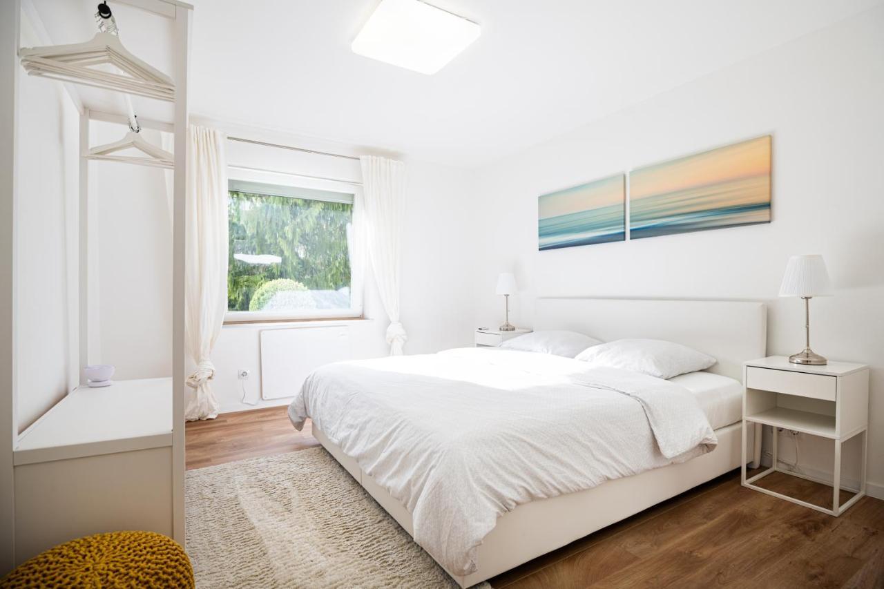 Sonnige Ferienwohnung In Neckarsulm Mit Massageliege & Wlan & Parken Екстериор снимка