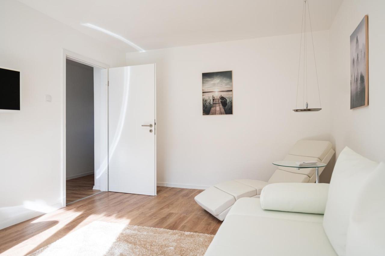Sonnige Ferienwohnung In Neckarsulm Mit Massageliege & Wlan & Parken Екстериор снимка